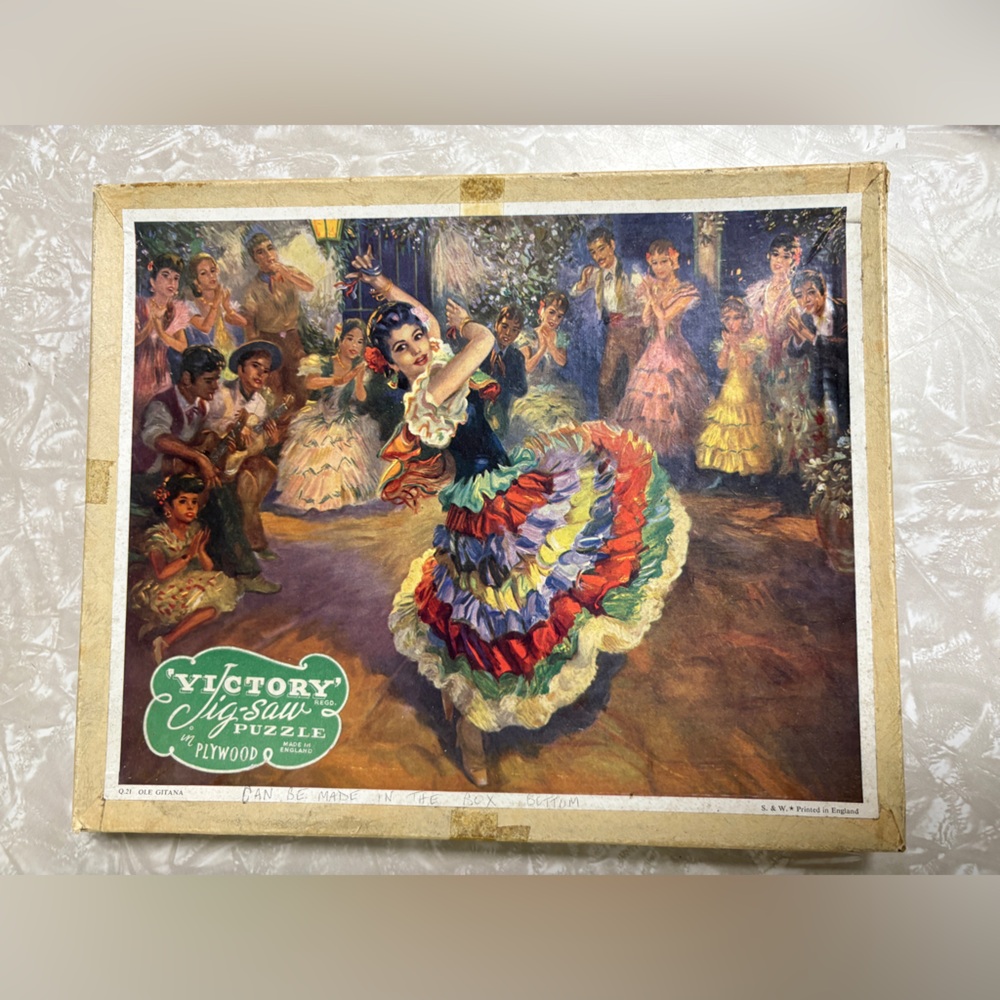 Colorful Flamenco Dancer Jigsaw Puzzle vintage wooden victory puzzle England
